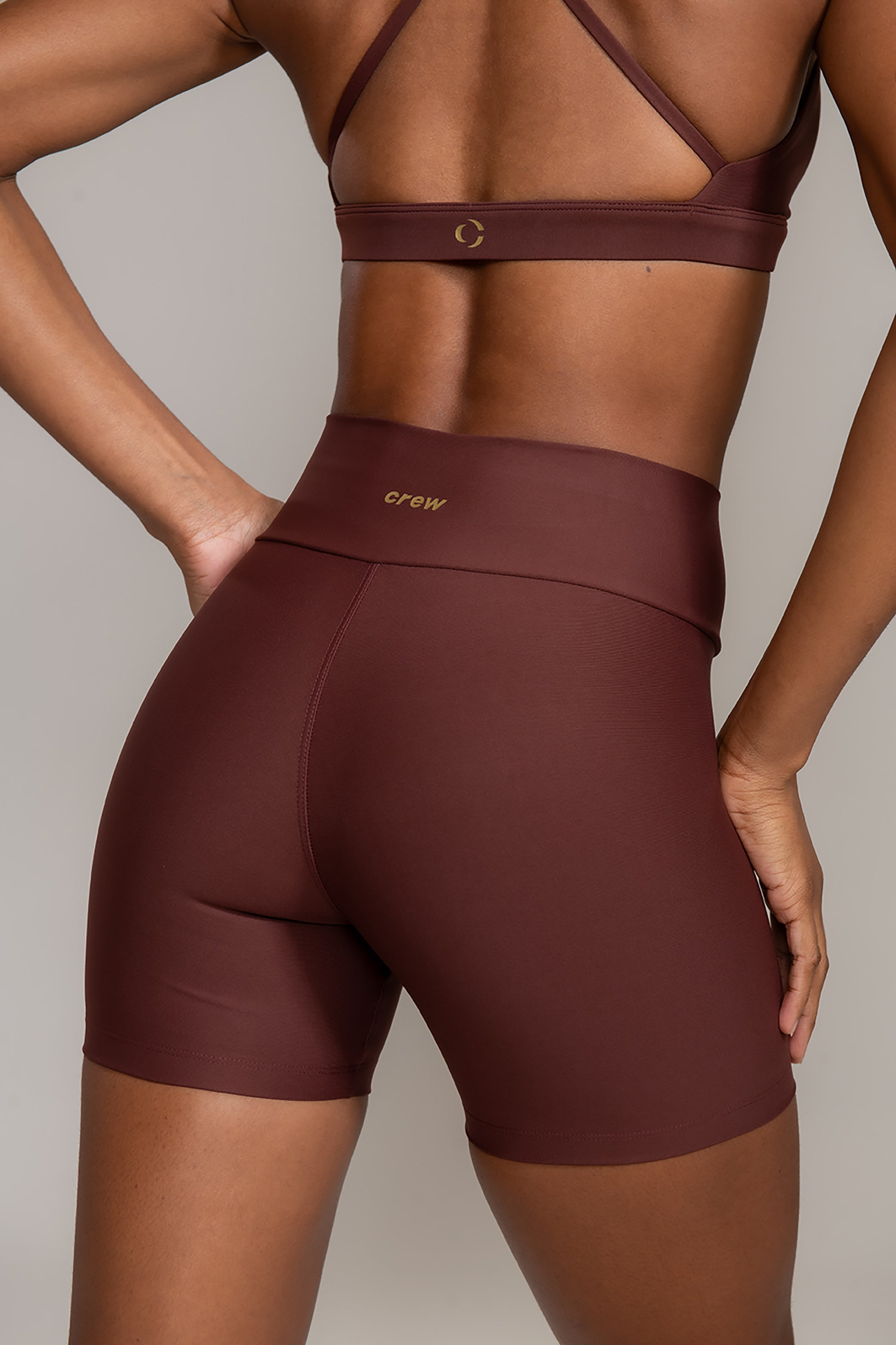 Short Skin Cross Couro