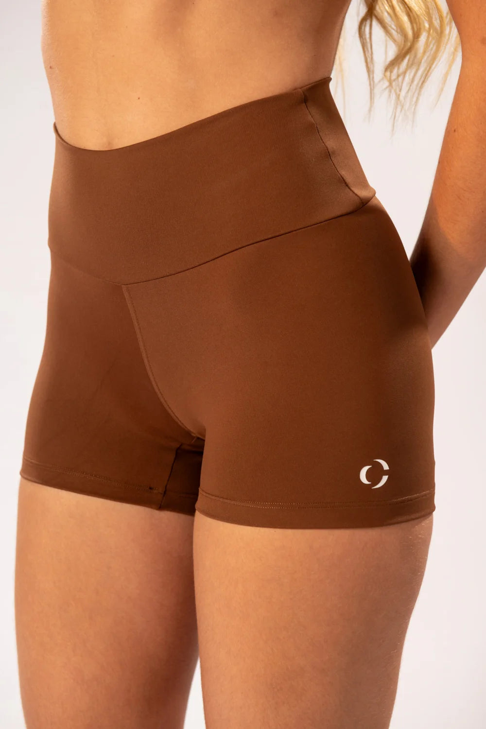 SHORT CREW MARROM